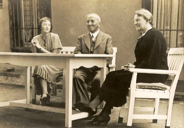 Hedwig und Julius Bauer mit Tochter Anneliese