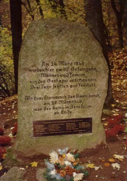 Gedenkstein für die Opfer am Bensheimer Kirchberg