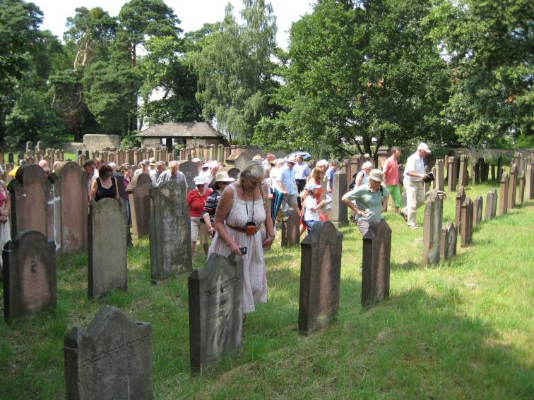 Führung über den Alsbacher Judenfriedhof
