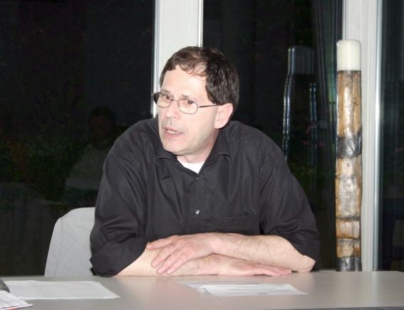 Diskussionsleiter Pfarrer Dr. Christoph Klock