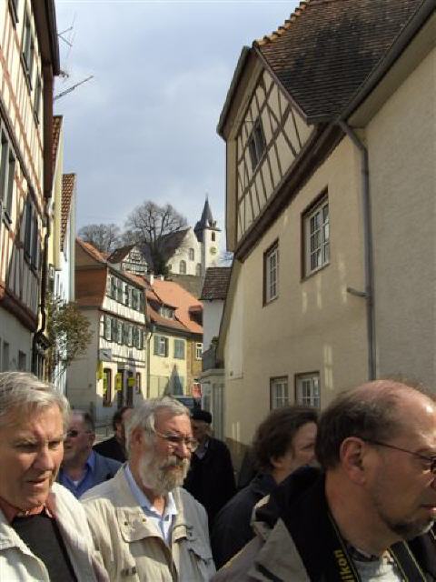 In der Zwingenberger Obergasse - Blick zur Bergkirche